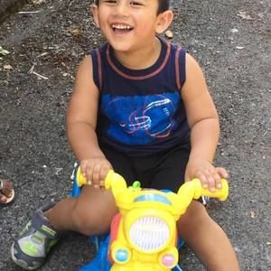 Meet your Posher, Khin